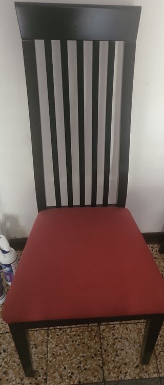 Sedie moderne in legno
Prezzo cadauna