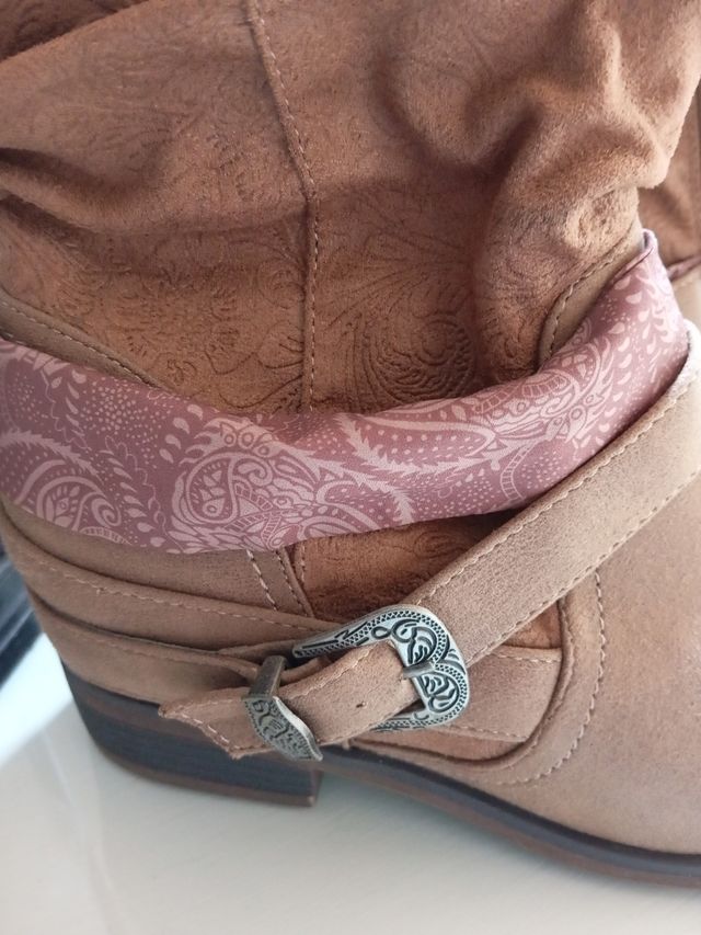 Botas camperas mustang