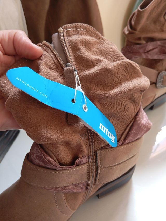 Botas camperas mustang