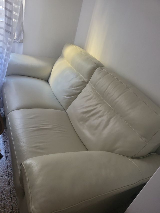 Divano 2 posti pelle beige - elettrico ingombrante