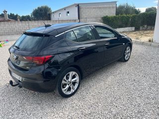Opel Astra 2017 se vende o se cambia por coche