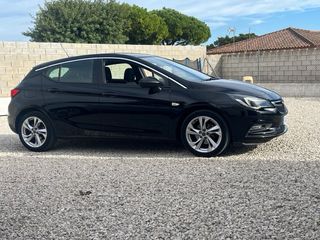 Opel Astra 2017 se vende o se cambia por coche