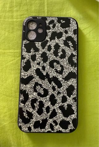 Lote 19  fundas Iphone 11