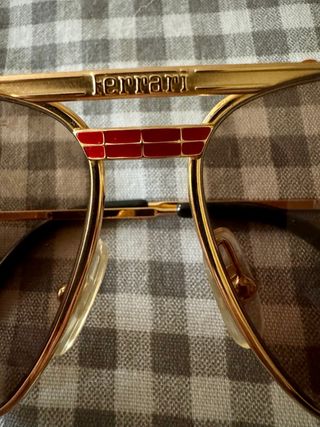 Gafas Scuderia Ferrari vintage años 90