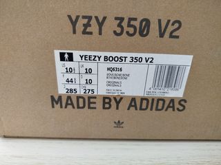 Originales. Zapatillas Adidas Yeezy Boost 350 V2 -