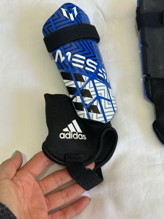 Espinilleras Adidas Messi Jr. talla S