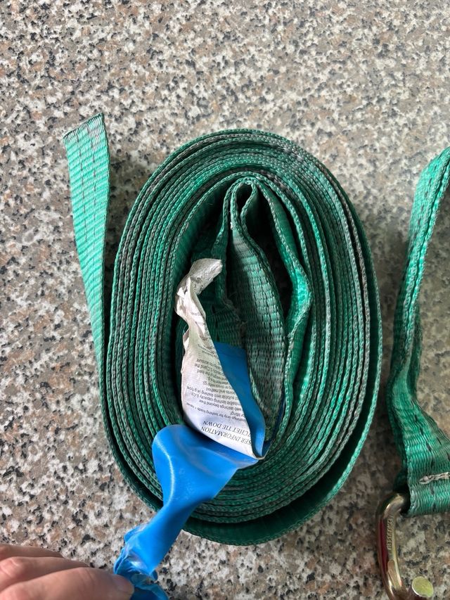 Cinghia di fissaggio