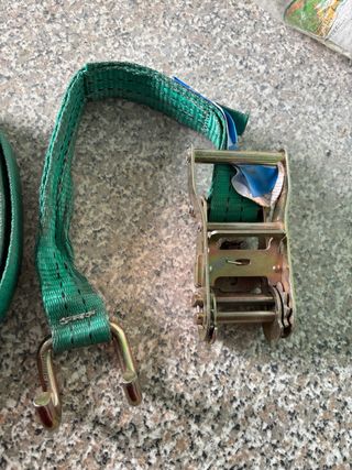 Cinghia di fissaggio