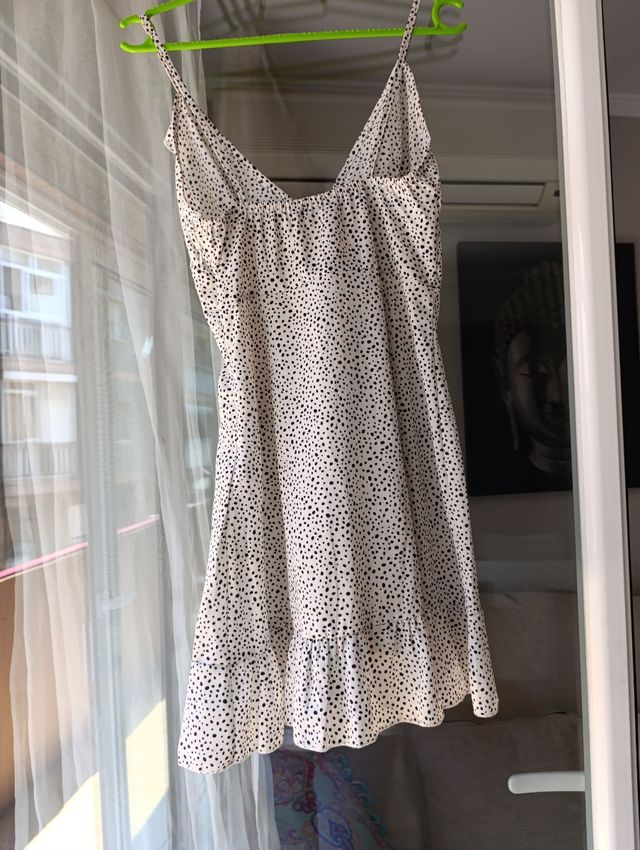 Vestido blanco lunares negros