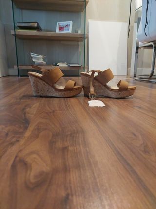 Sandalias cuña marrón - Nº 39