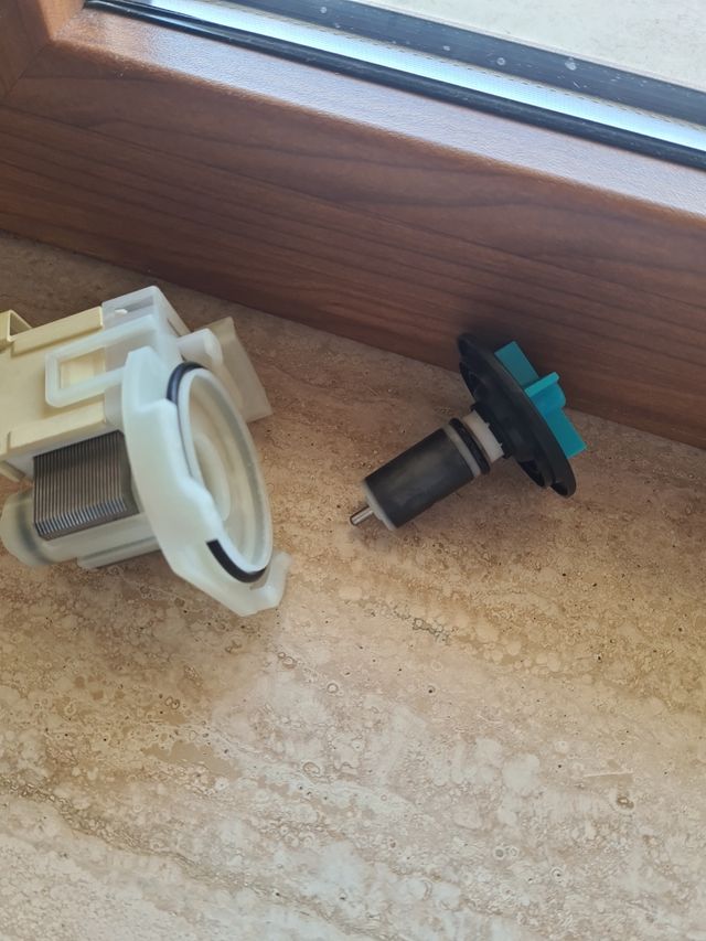 Elettro pompa di scarico lavastoviglie