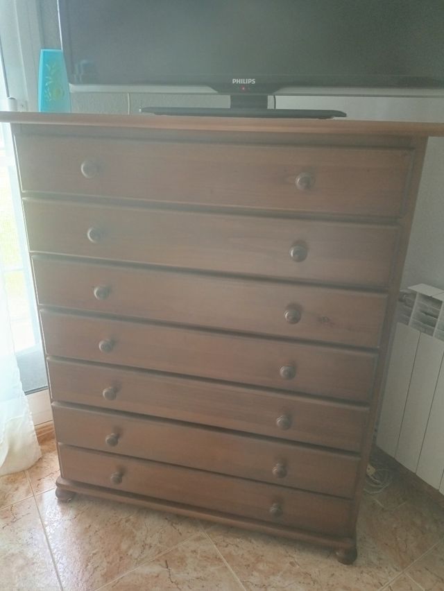 Cajonera madera 7 cajones y dos mesitas