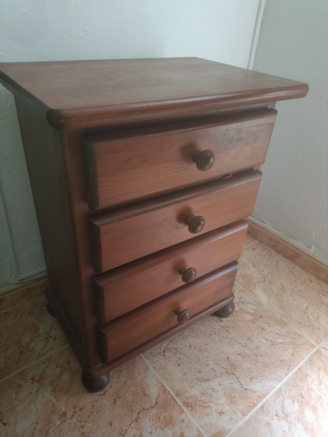 Cajonera madera 7 cajones y dos mesitas