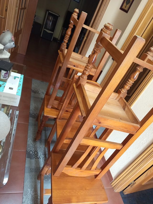 Sillas de madera