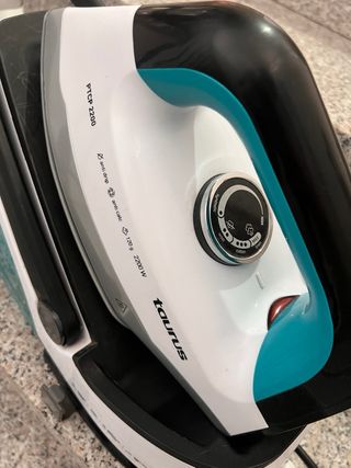 Plancha Taurus FTP2200 - 2200W