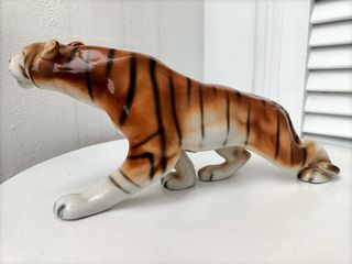 Tigre Royal Dux in porcellana