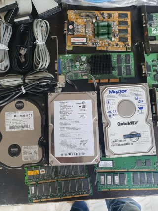 Hardware vintage, schede PCI/AGP, ATI + HDD IDE