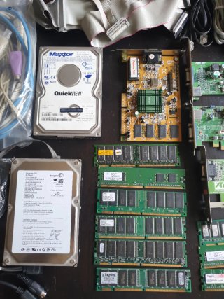 Hardware vintage, schede PCI/AGP, ATI + HDD IDE