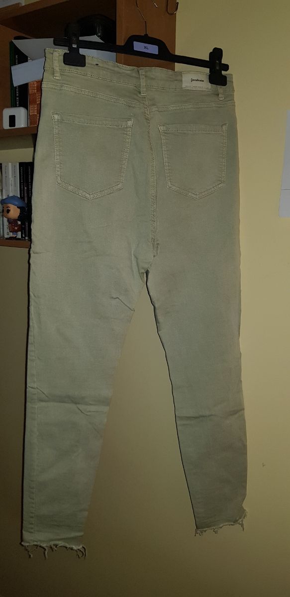 Pantalones verdes de Springfield