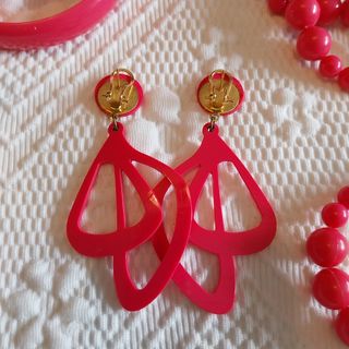 Joyas flamenca rosa fucsia.