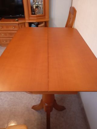 Armario Televisión, con vitrina. Perfecto estado.