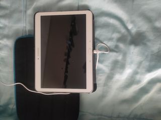 Tablet Samsung tab 4 10 pulgadas.