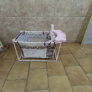 Cuna juguete bebé niña