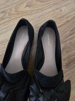 Manoletinas de ante negro Mango talla38