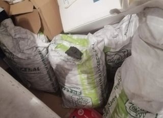 4 Sacos y medio de  Carbón Vegetal