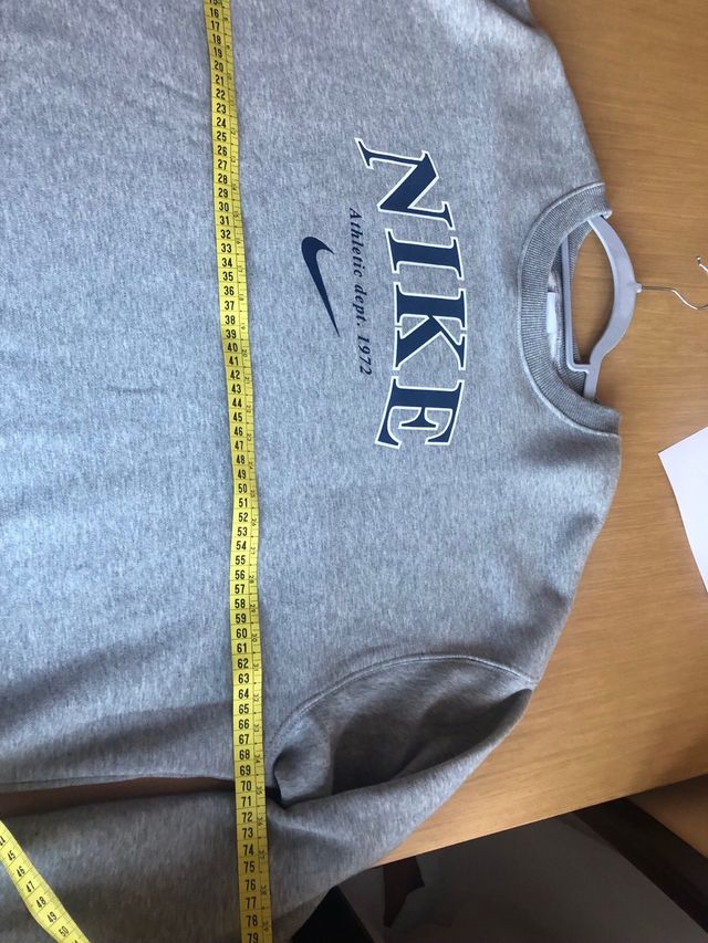 Sudadera Nike gris talla 21 Sin estrenar