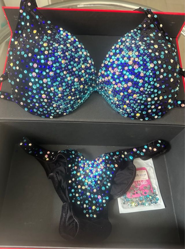 Rebajado!! Bikini competición azul y negro