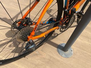 bicicleta Gravel/carretera 
BH GRAVEL X. talla M
