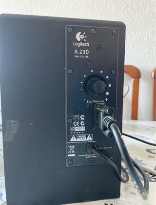 Altavoces Logitech 2.1