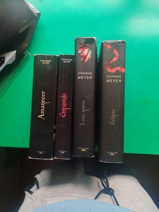 Crepúsculo (Saga Crepúsculo 1) 1,2,3 y4
