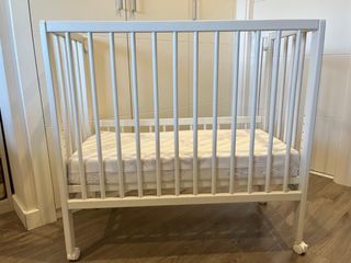 Minicuna de colecho madera y colchon