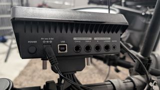 Batería electrónica Alesis Nitro Max Kit