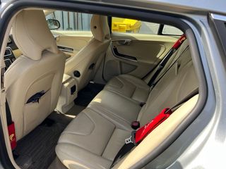 Volvo V60 modelo deportivo