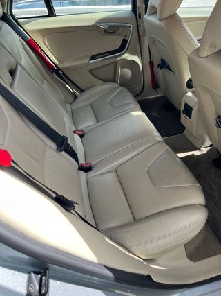 Volvo V60 modelo deportivo