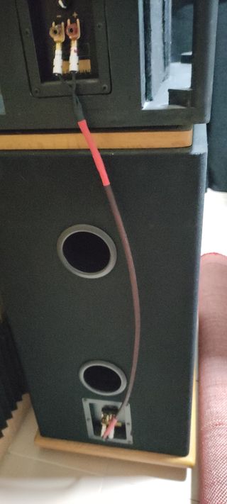 Altavoces Von Schweikert VR4