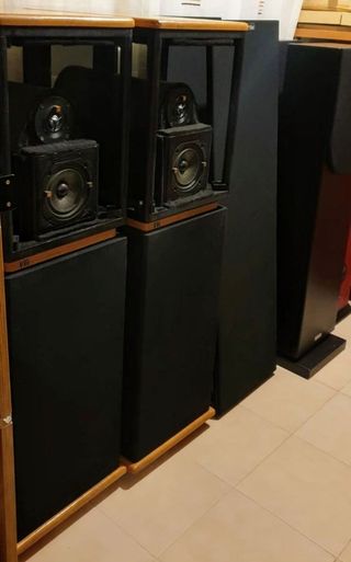 Altavoces Von Schweikert VR4