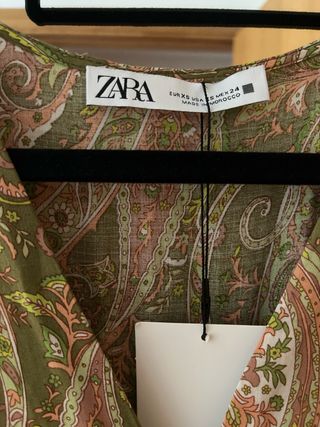 Vestido largo Zara estampado paisley