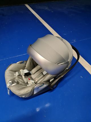 Silla bebé Cybex Cloud Z i-Size Gris ed. Koi