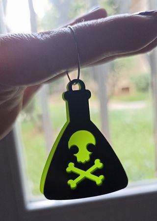 Pendiente calavera marca "Thunderliet"