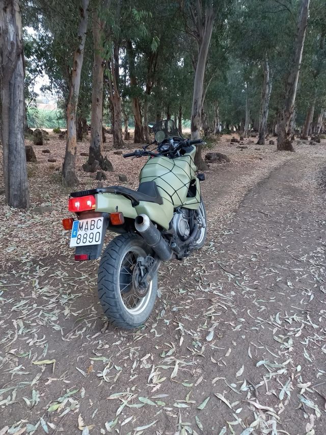 Moto supertenere 750