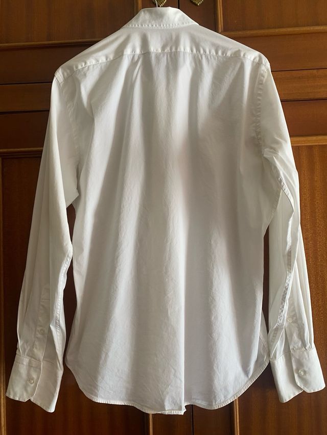 Estpenda camisa de Zara de hombre