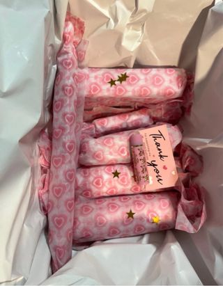 Caja misteriosa YARA rosa