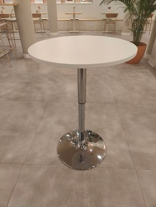 Mesa cóctel blanca altura ajustable