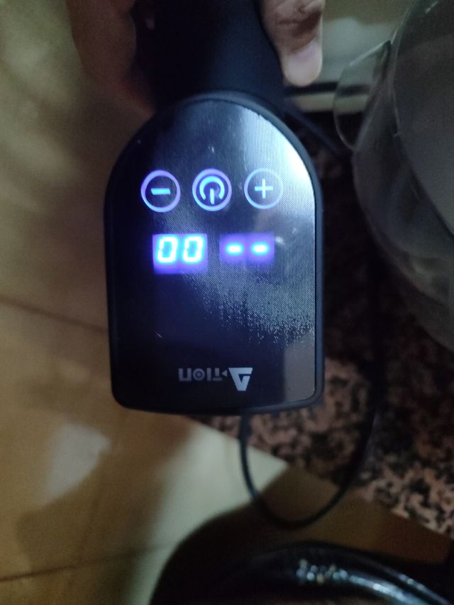 Pistola massaggiante, accessori custodia