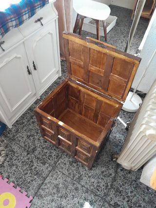 Baúl madera  Hecho a mano Envejecido