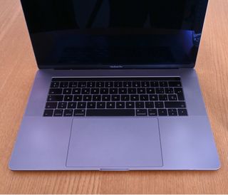 MacBook Pro 15" 2017 Gris